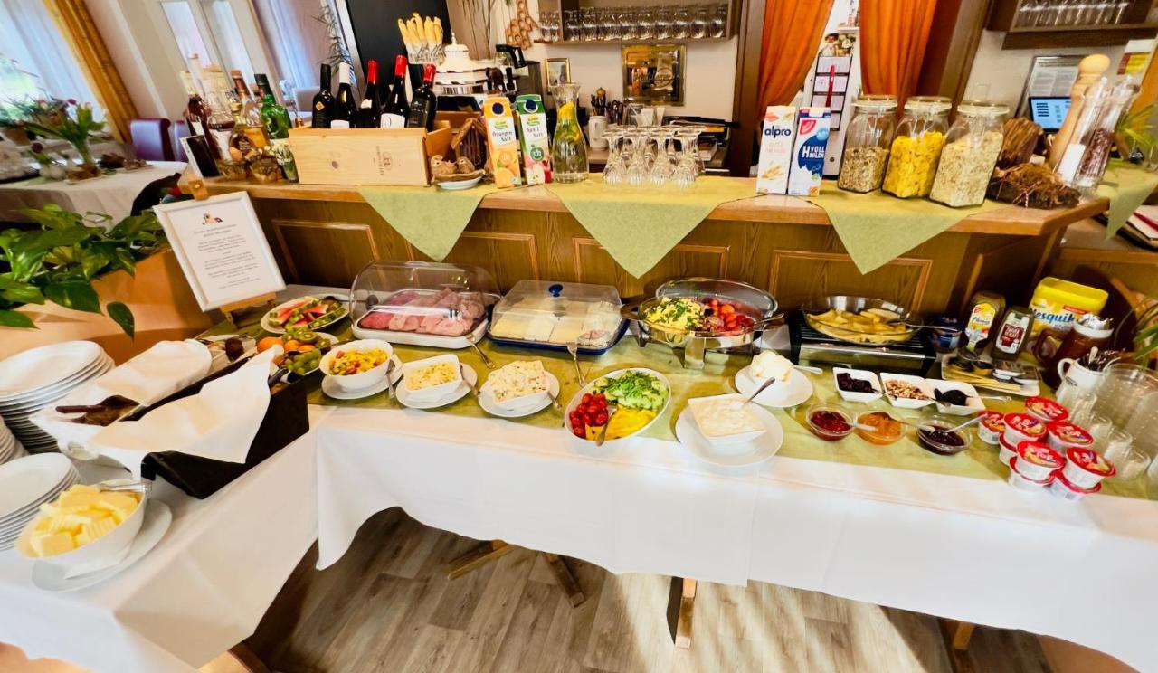 Traditionsgasthaus Goldener Loewe Restaurant & Gæstehus Riesa