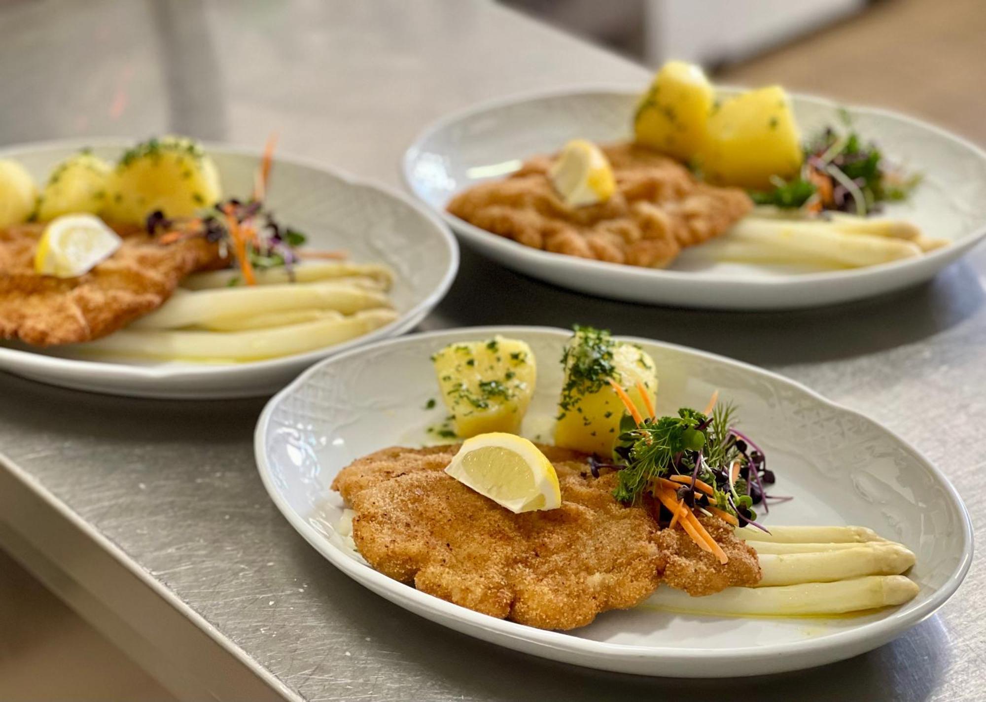 Traditionsgasthaus Goldener Loewe Restaurant & Gæstehus